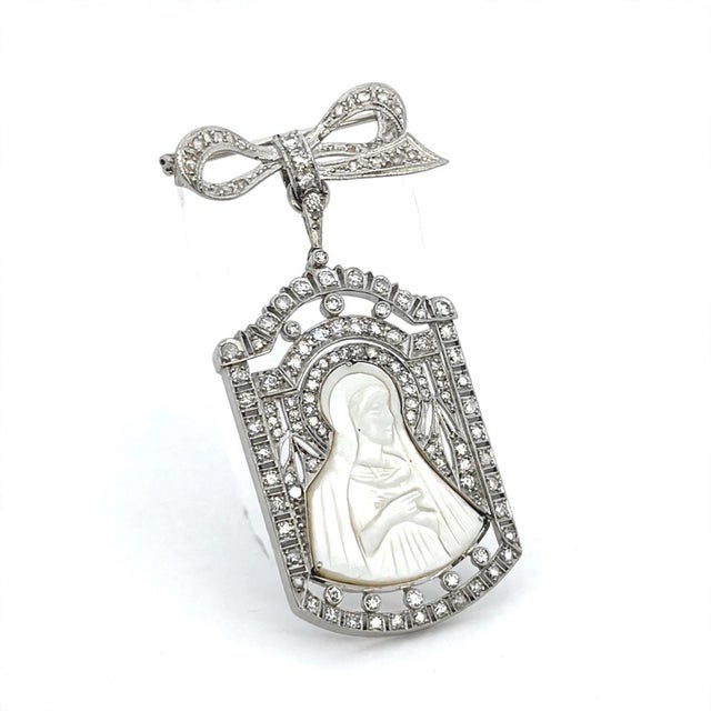 Vintage 18k Gold Hand-Carved Mother of Pearl Virgin Mary Diamond Pendant/Brooch For Sale - Image 4 of 4