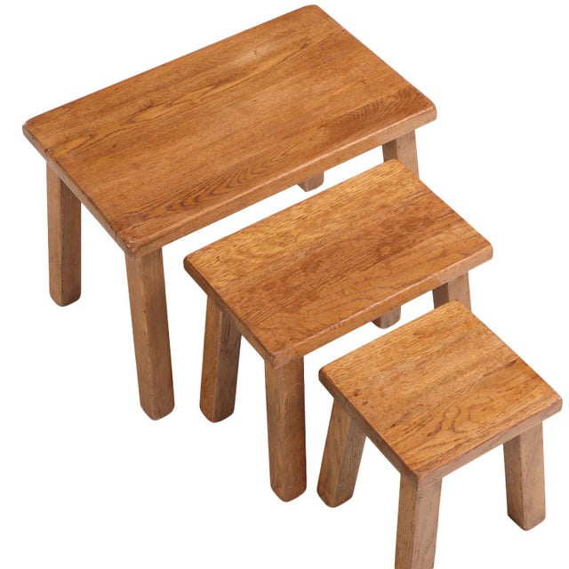 Brutalist Set of French Brutalist Solid Oak Nesting Tables, C. 1960 For Sale - Image 3 of 4