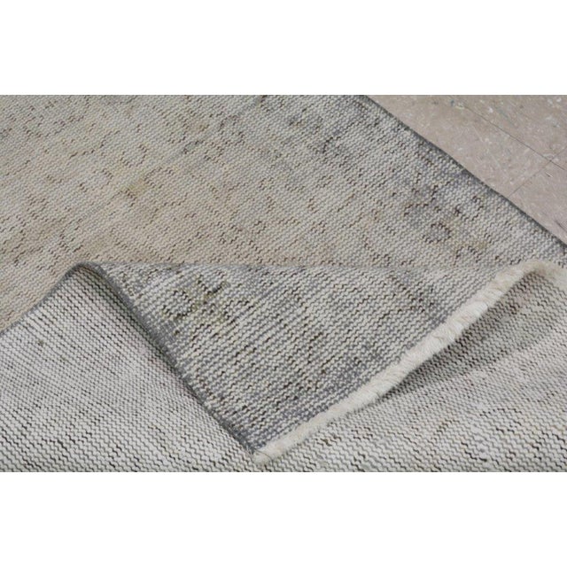 Vintage Turkish Anatolian Hand Knotted Wool Rug, 2'10"x6'8" For Sale In New York - Image 6 of 6