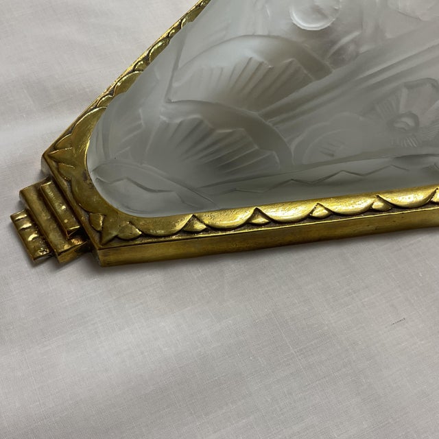 1920s 1920's Frenh Art Deco Bronze and Glass Wall Sconce Pair For Sale - Image 5 of 11