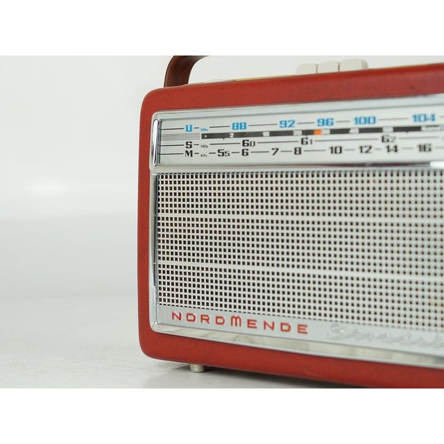 Mid-Century Modern Stradella Transistor Radio from Nordmende, 1964 For Sale - Image 3 of 12
