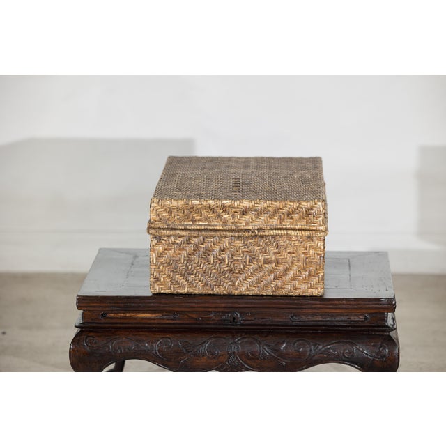 Vintage Country-Style Rectangular Rattan Storage Box with Hinged Lid For Sale - Image 9 of 18