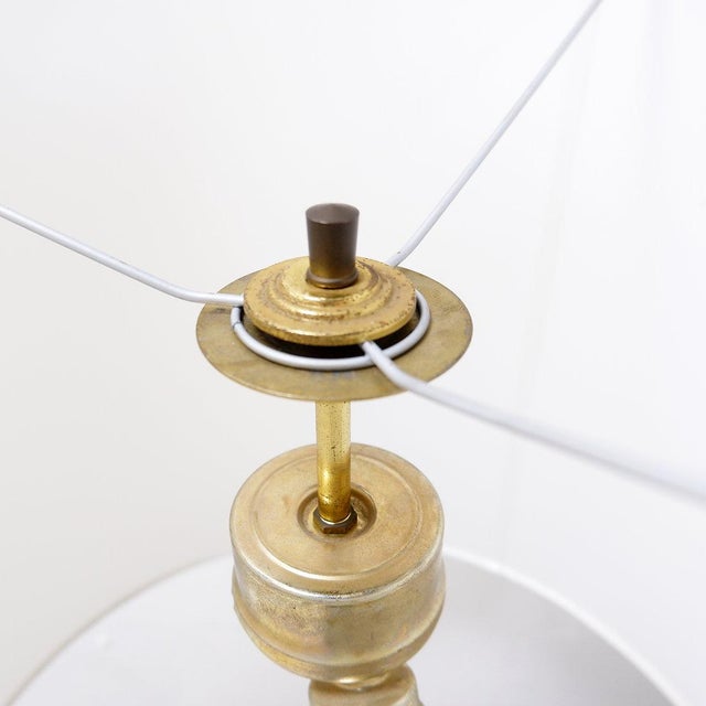 Large Art Deco Style Fan-Shaped White Ceramic Table Lamp, 1980s For Sale - Image 6 of 16