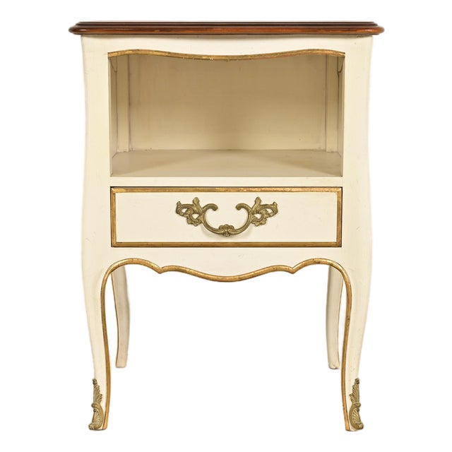 Kindel Furniture French Provincial Louis XV Cream Lacquered and Gold Gilt Nightstand, 1970s For Sale
