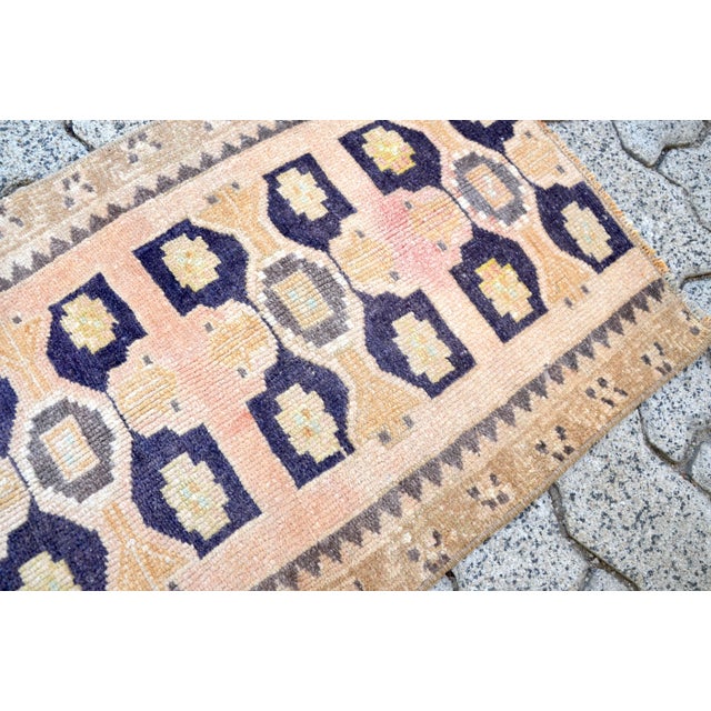 Vintage Mid Century Turkish Rug For Sale - Image 4 of 6