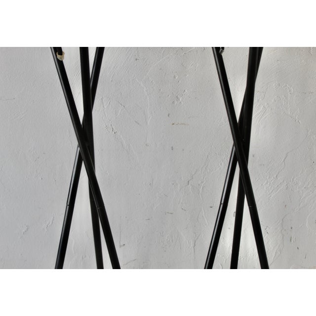 1990s Frederic Weinberg Style Clasped Black Minimalist Metal Tripod Table Lamps-a Pair For Sale - Image 9 of 12