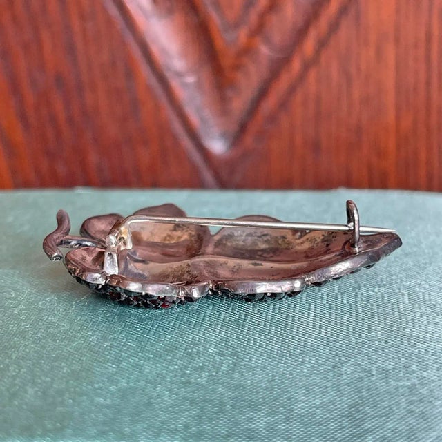 Red Late 19th Century Victorian Bohemian Garnet Silver Leaf Brooch For Sale - Image 8 of 11