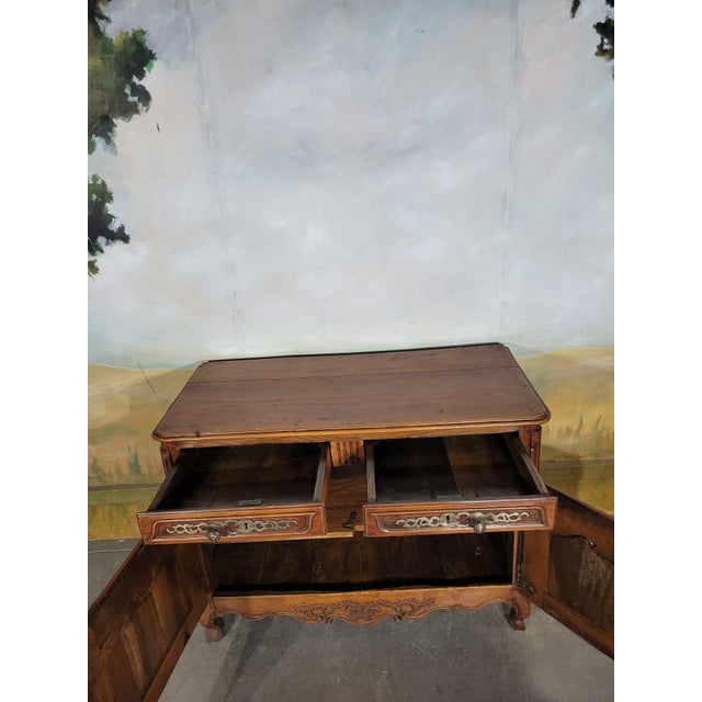 Wood Louis XV Buffet Bas in Walnut For Sale - Image 7 of 13