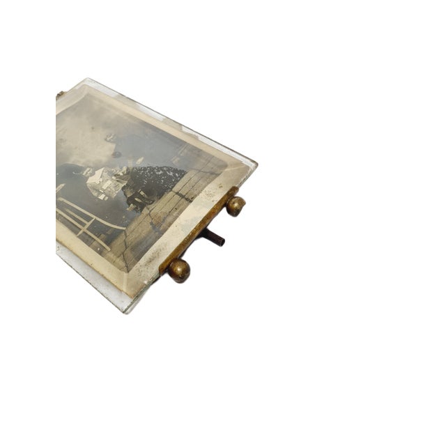 Minimalist Rococo Bronze Frame, France, 1890s, in Very Good conditions. Designed before 1890