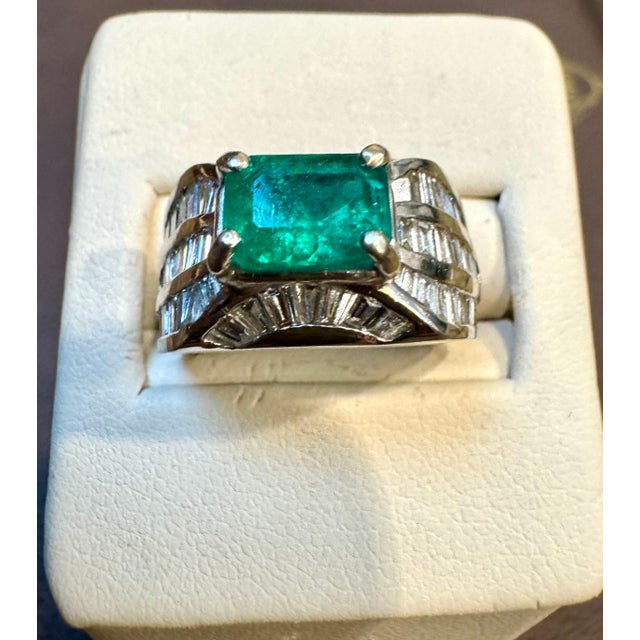 1.3 Ct Colombian Emerald Cut Emerald & 1 Ct Diamond 14 Kt White Gold Ring Size 7 For Sale - Image 11 of 18