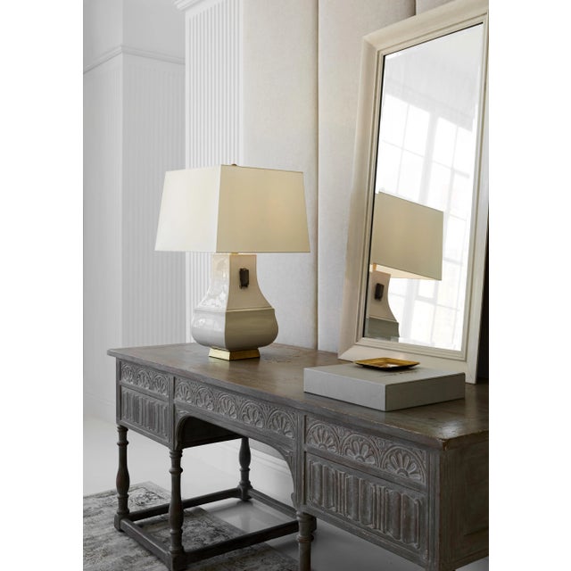 Transitional Chapman & Myers for Visual Comfort Signature Kang Jug Large Table Lamp in Ivory & Burnt Gold Accent with Natural Percale Shade For Sale - Image 3 of 4