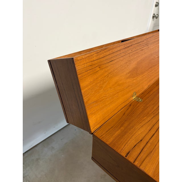 1960s Mid-Century Modern Danish Teak Flip-Top Desk by Peter Løvig Nielsen For Sale - Image 9 of 18