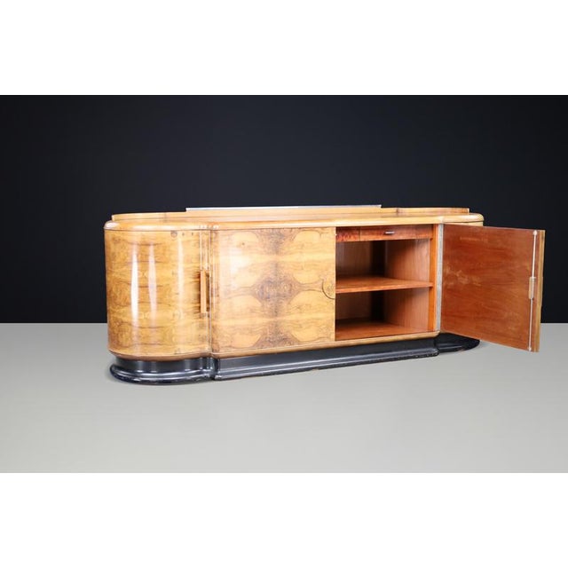 Art Deco Credenza in Walnut by Jindřich Halabala for Up Závody, Czechoslovakia, 1930 For Sale - Image 10 of 15