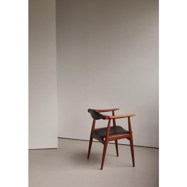 1950s Model CH-34 Armchair in Teak & Black Leather from Hans J. Wegner, 1950s For Sale - Image 5 of 18