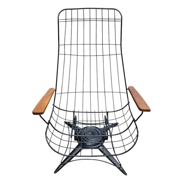 Vintage Homecrest High-Back Wire Lounge Mid-Century Modern Chair With Custom Teak Armrests – Rare Vintage For Sale In Dallas - Image 6 of 12