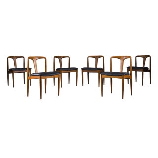 Juliane Dining Chairs in Teak and Black Leather by Johannes Andersen for Uldum Møbelfabrik, Denmark, 1960s, Set of 6 For Sale