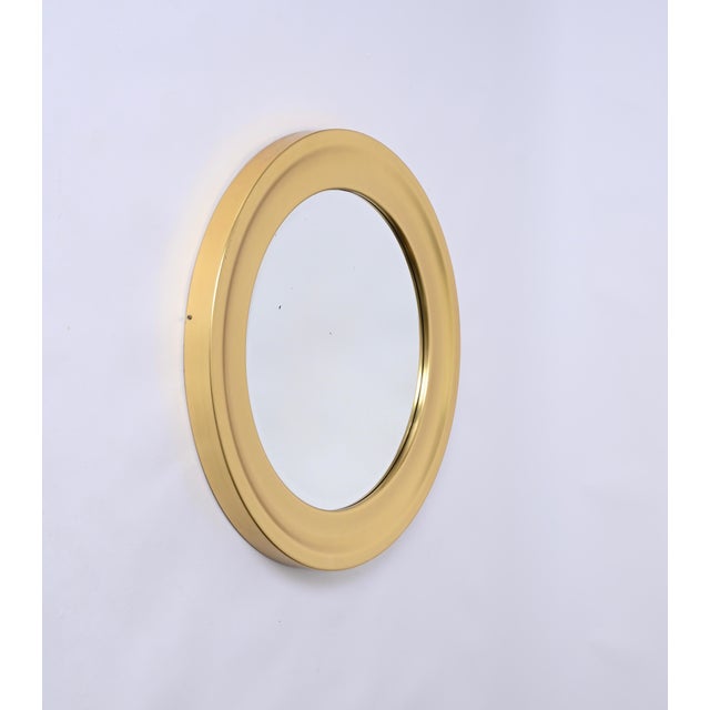 Mid-Century Golden Aluminum Round Mirror attributed to Sergio Mazza for Artemide, Italy, 1960s For Sale - Image 12 of 14