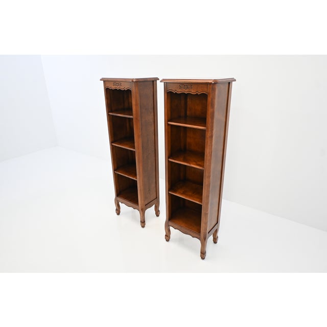 Stickley Brothers “Quaint” Cherry Bookcases, Grand Rapids, Circa 1920s, a Pair | Newly Refinished For Sale In South Bend - Image 6 of 17