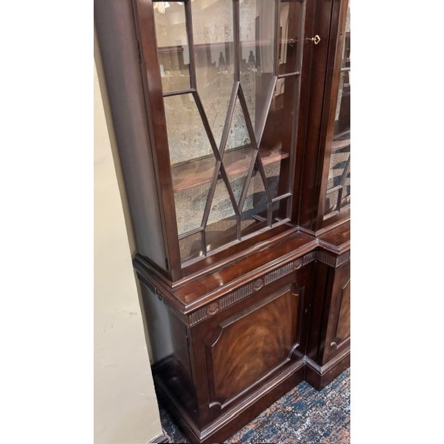 Baker Furniture Company Mid 20th Century Baker Mahogany English Georgian Style Breakfront China Cabinet For Sale - Image 4 of 12