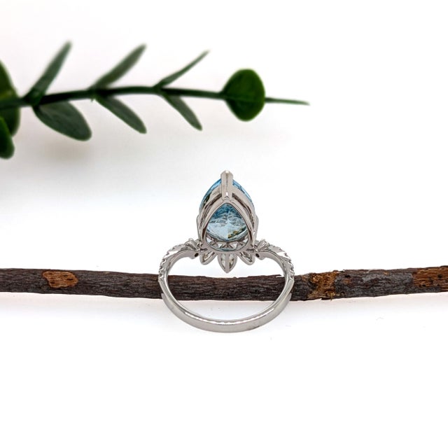 3.4ct Aquamarine Ring W Earth Mined Diamonds in 14k Solid Gold | Pe 13x9mm, Size 6.75 For Sale In Columbus - Image 6 of 6