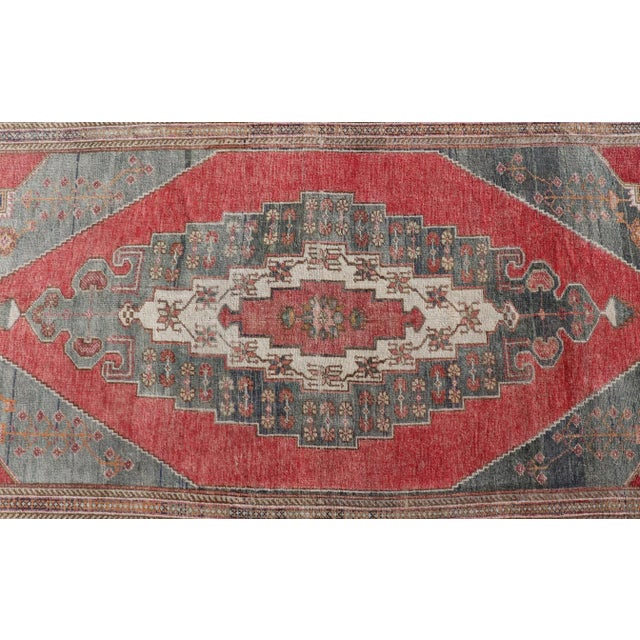 Mid 20th Century Mid 20th Century Vintage Turkish Oushak Rug Medallion Design in Red Gray and Orange For Sale - Image 5 of 13