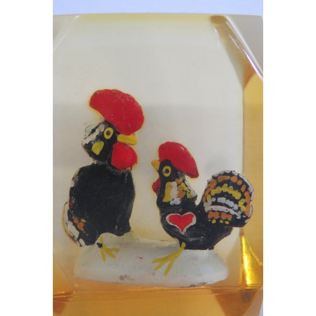 Folk Art Barcelos Roosters Encased Lucite Souvenir Paperweight Amber Tinted Acrylic 5105b For Sale - Image 3 of 15