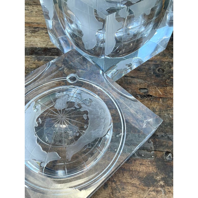 Vintage Etched Lucite Global Ice Bucket For Sale - Image 10 of 12