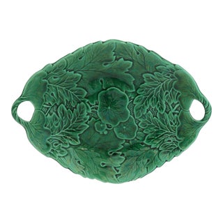 Late 19th Century English Green Majolica Serving Dish For Sale