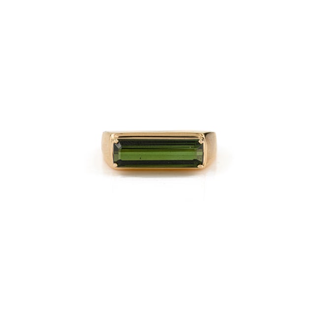 Contemporary 2.19 Carat Certified Green Tourmaline Baguette Ring in 18k Solid Gold Size 5 For Sale - Image 3 of 15