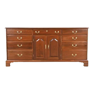 1970s Henkel Harris Georgian Solid Mahogany Lowboy Dresser, Newly Refinished