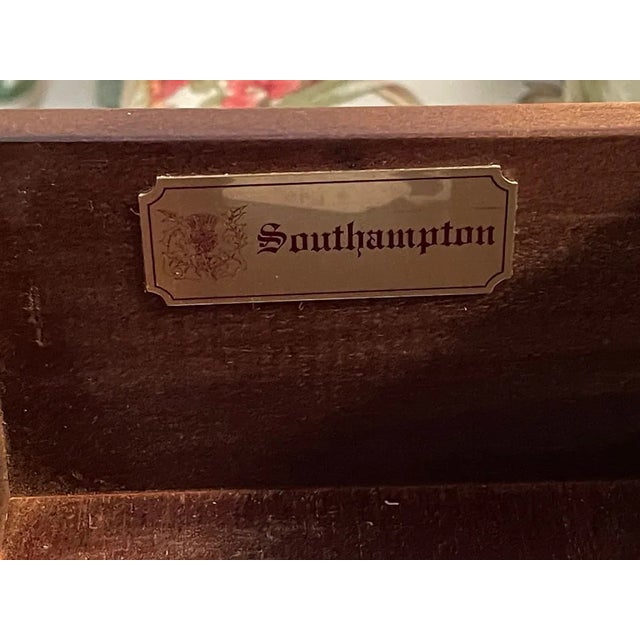 1960s Pair of Mahogany X-Stretcher Drop-Leaf Tables by Southhampton Usa For Sale In West Palm - Image 6 of 7