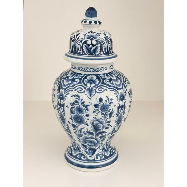 Vintage Dutch Oud Delft Blue and White Vase With Lid For Sale - Image 9 of 13