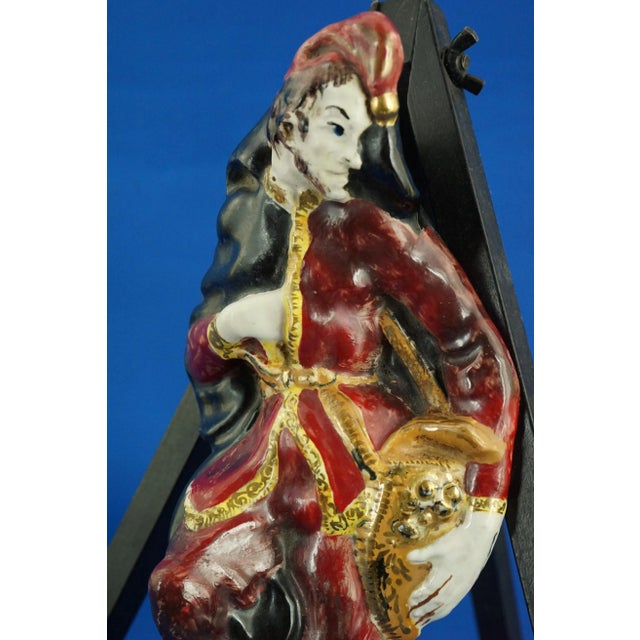 Early 20th Century Ceramic Wall Plaque Commedia Dellarte Mask Sandrone by Gastone Batignani, 1920s For Sale - Image 13 of 18