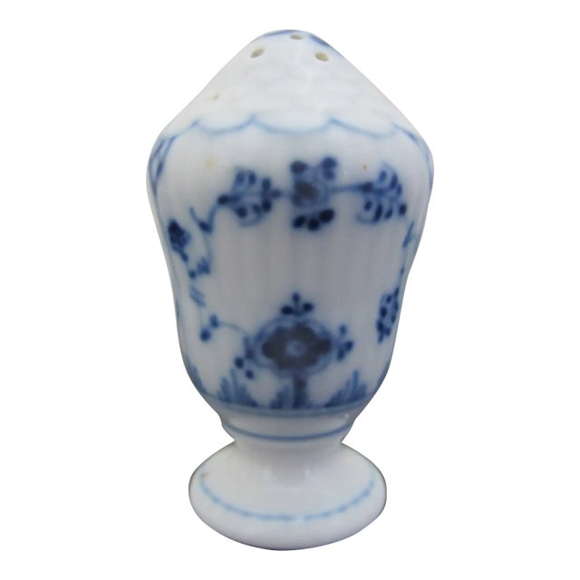 Royal Copenhagen Denmark Plain Blue Fluted Porcelain Single Salt Shaker 480 For Sale