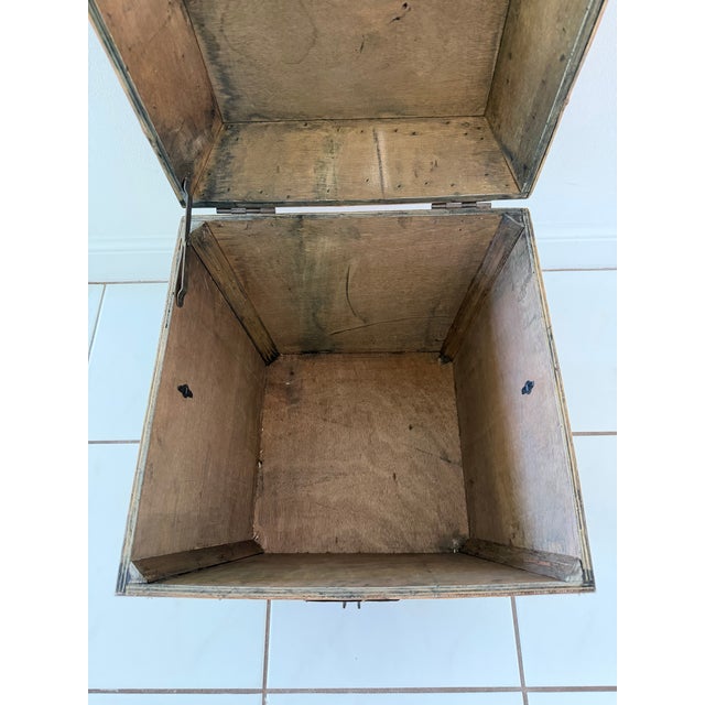 Brown Thick Bamboo and Pencil Reed Lidded Box For Sale - Image 8 of 10