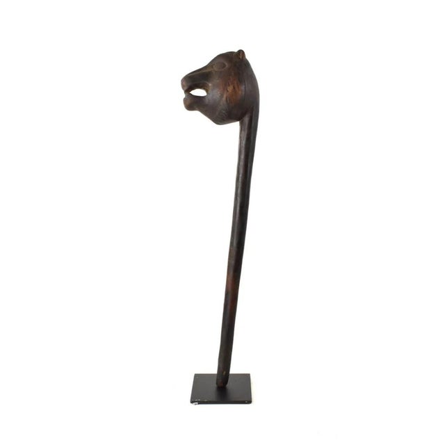 Early 20th Century Early 20th Century Makonde Lion Staff On Custom Stand Tanzania For Sale - Image 5 of 7
