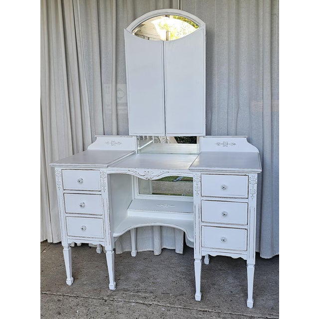 Vintage Vanity 3 Mirrors, 1930's, White Romantic Style For Sale - Image 4 of 16