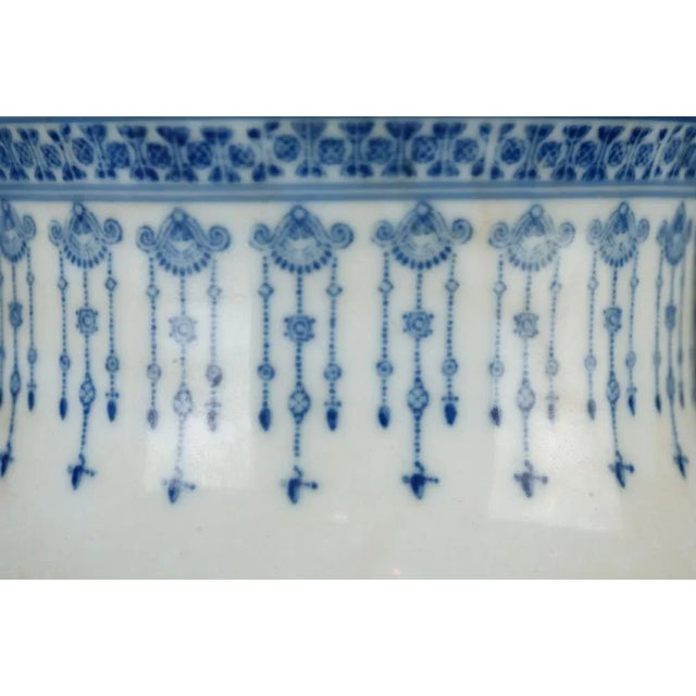 Large Chinese Qing Porcelain Vases, Set of 2 For Sale - Image 3 of 16