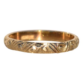 1920s The Chioggia: Hand Engraved Signed Larter Ring in Yellow Gold, Size 3 For Sale