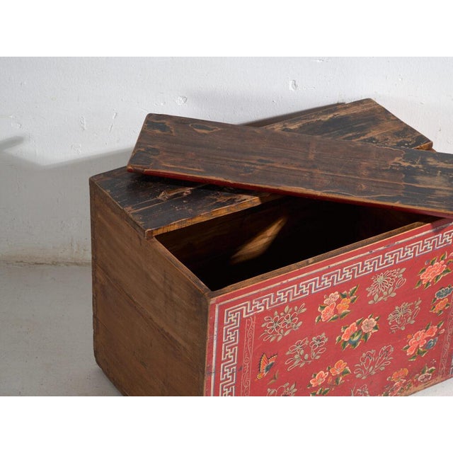 Antique Chinese Qing Dynasty Painted Dongbei Chest For Sale - Image 4 of 11