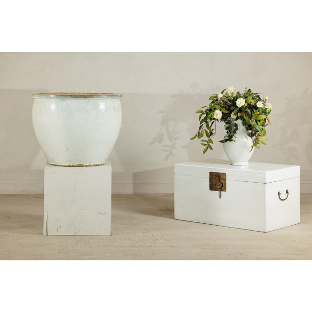 Large Mid-20th Century Chinese Crackle-Glazed Ceramic Planter in Soft White For Sale - Image 17 of 18