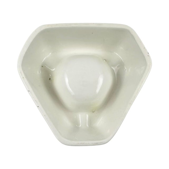 Vintage George v Hotel Paris France White Ceramic Ashtray For Sale In Washington DC - Image 6 of 7