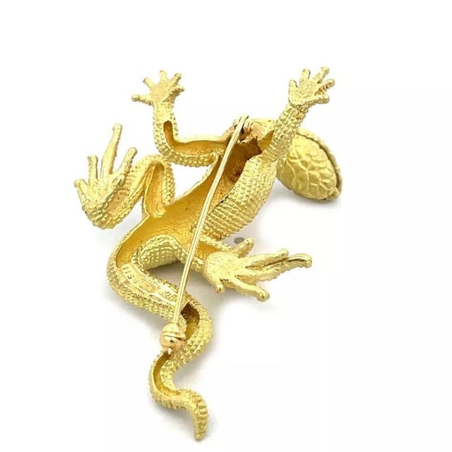 Kurt Wayne Lizard Brooch 18k Yellow Gold Gemstones Eyes For Sale In Miami - Image 6 of 7