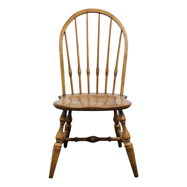 Ethan Allen Circa 1776 Collection Solid Maple Early American Bowback Windsor Dining Side Chair 18-6211 For Sale