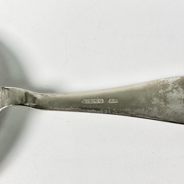 Late 1800s Antique Barbour Silver Co Shell Shaped Silverplate Serving Spoon. For Sale - Image 9 of 10