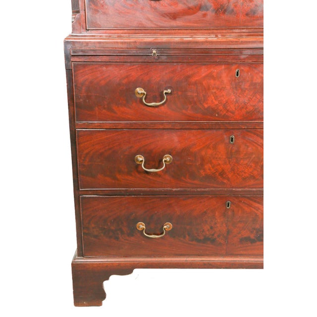 George III 9-Drawer Mahogany Chest on Chest, 18th Century For Sale In San Antonio - Image 6 of 17