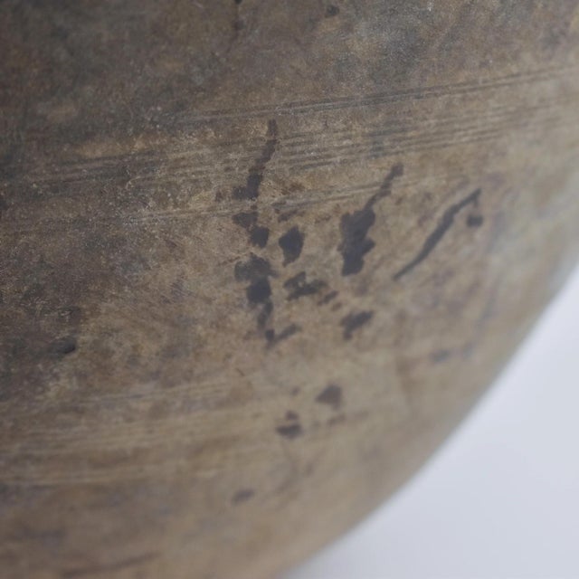 Early 20th Century Nupe Wood Bowl Nigeria For Sale - Image 4 of 8