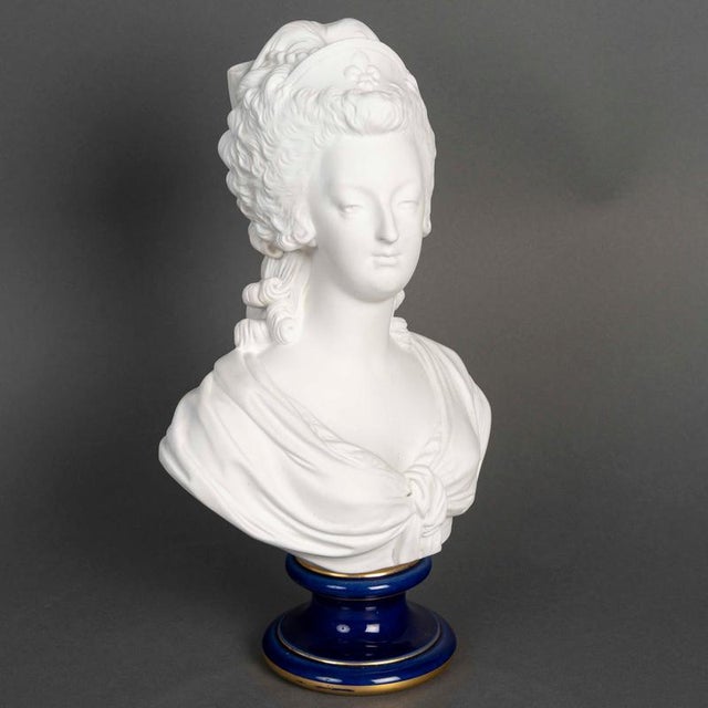 Bust of Marie Antoinette in Sèvres Biscuit Porcelain, 1900s For Sale - Image 5 of 9