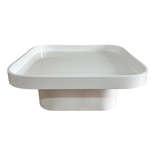 White Lacquered Coffee Table, Italy, 1970s For Sale