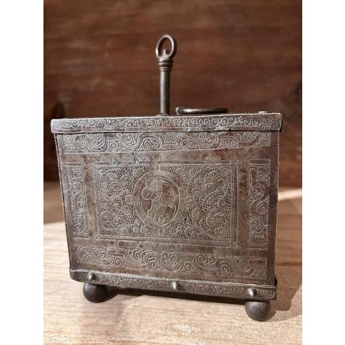 Small Chiseled Iron Chest, Nuremberg, Germany, Early 17th Century For Sale - Image 6 of 11